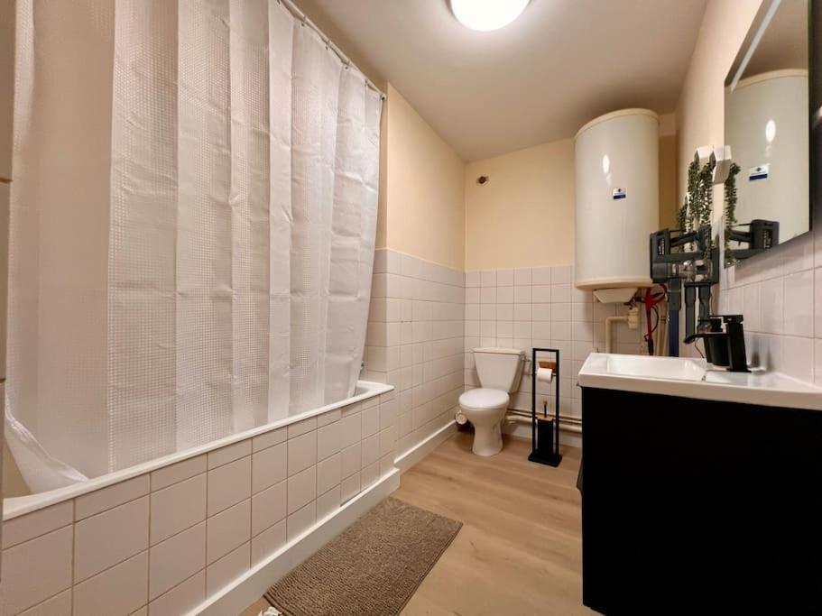 Appartement Climatise 4Prsn Au Pied De La Citadelle Besançon Exterior foto